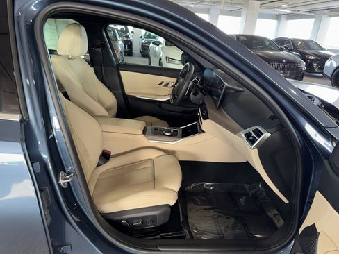 Certified 2025 BMW 330i Sedan w/ Convenience Package image 10