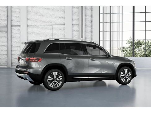 New 2026 Mercedes-Benz GLB 250 image 18