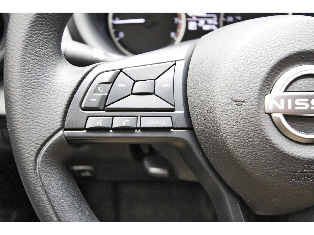 Used 2025 Nissan Kicks Play S FWD image 14