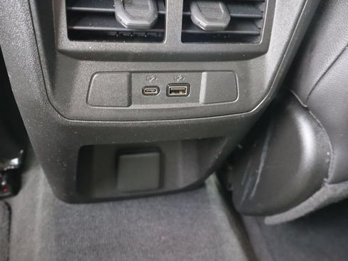 Used 2023 Chevrolet Colorado Z71 w/ Z71 Convenience Package 2 AWD/4WD image 25