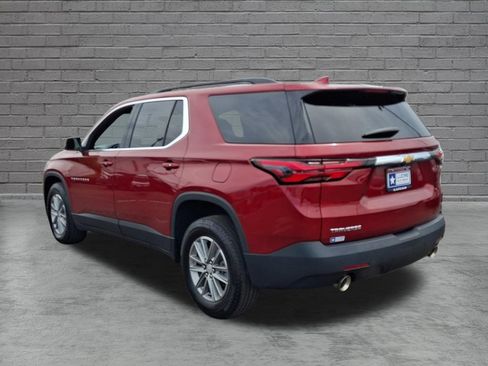 Used 2023 Chevrolet Traverse LT FWD image 8