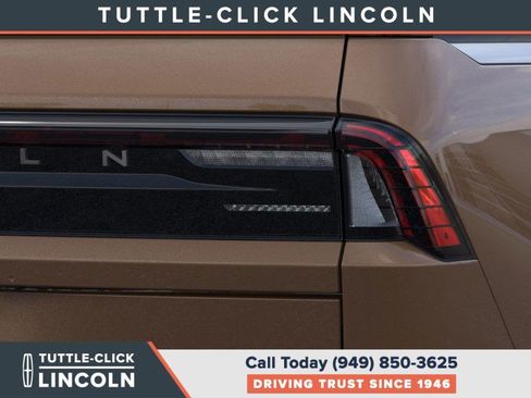 New 2025 Lincoln Navigator Black Label image 21