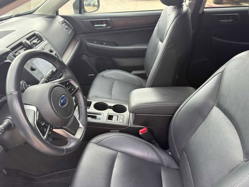 Used 2019 Subaru Outback 2.5i Limited w/ Popular Package #2 image 12