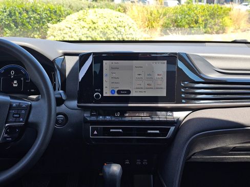 Used 2025 Toyota Camry LE FWD image 24