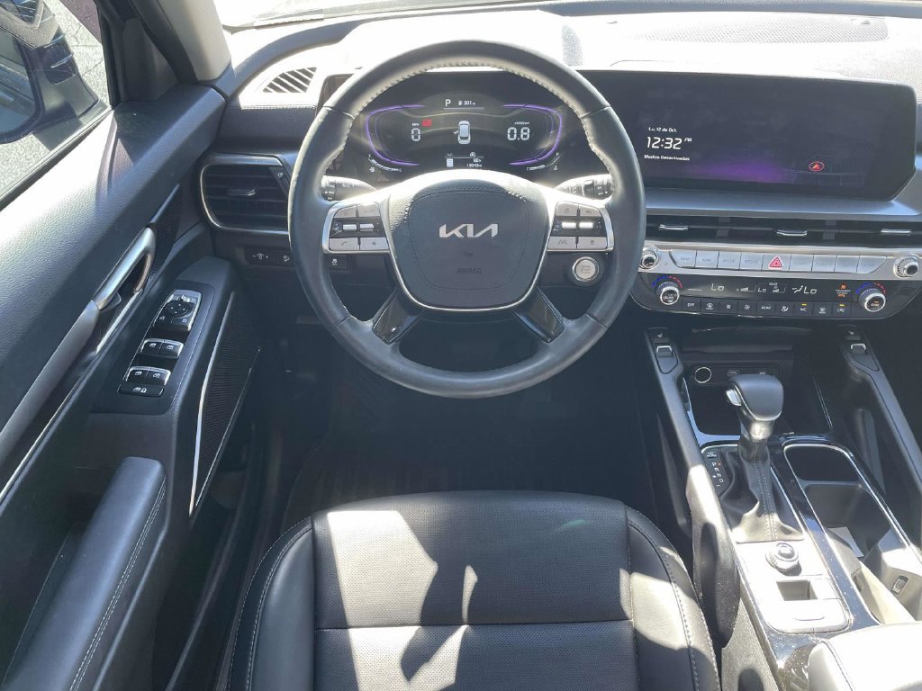 Used 2025 Kia Telluride S FWD image 19