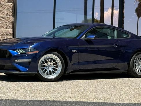 Used 2018 Ford Mustang GT Premium w/ GT Performance Package RWD image 3
