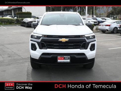 Used 2024 Chevrolet Colorado LT w/ LT Convenience Package III image 2