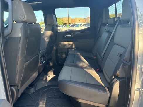 Used 2025 Chevrolet Silverado 1500 ZR2 w/ Technology Package image 12