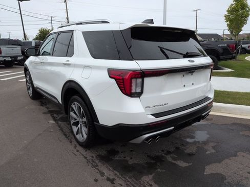Used 2025 Ford Explorer Platinum w/ Ultimate Package AWD/4WD image 3
