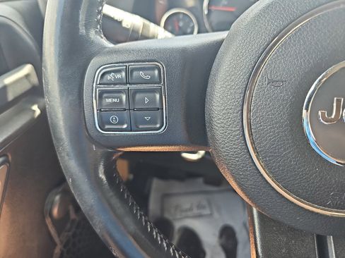 Used 2013 Jeep Wrangler Sport w/ Connectivity Group AWD/4WD image 20