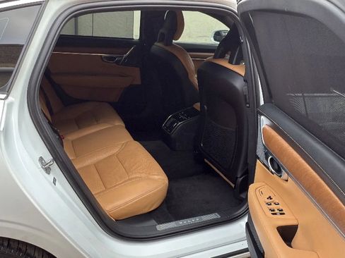 Used 2018 Volvo S90 T6 Inscription w/ Luxury Package image 25