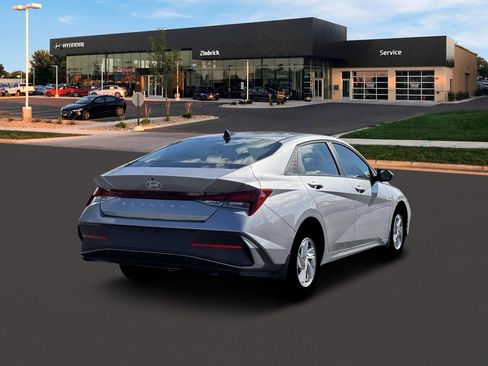 New 2026 Hyundai Elantra SE FWD image 7
