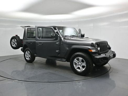 Used 2022 Jeep Wrangler Unlimited Sport image 31