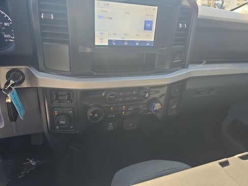 Used 2025 Ford F350 XLT w/ 360-Degree Camera Package image 31
