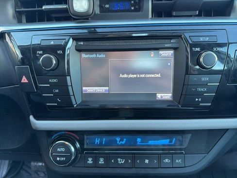 Certified 2016 Toyota Corolla LE image 19