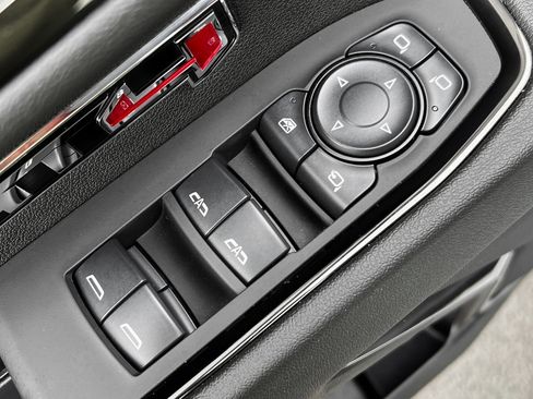 Used 2024 GMC Sierra 1500 AT4 image 26