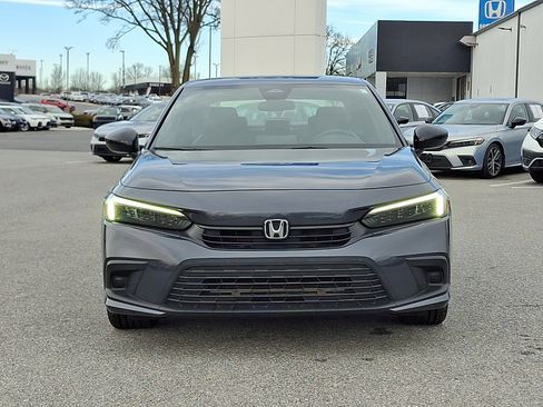 Used 2022 Honda Civic Sport image 2