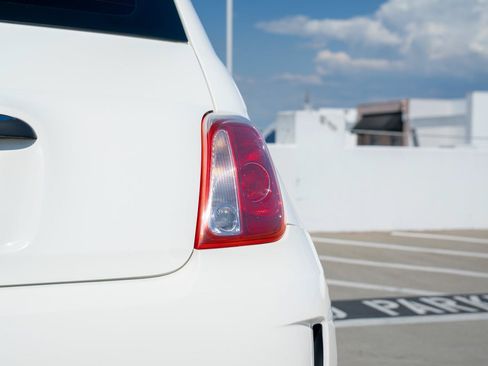 Used 2012 FIAT 500 Abarth w/ Safety & Convenience Pkg FWD image 17