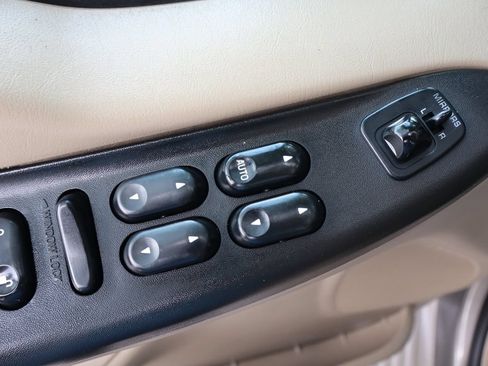 Used 2005 Ford Excursion Limited AWD/4WD image 29