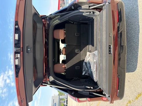 New 2027 Lincoln Navigator Reserve AWD/4WD image 19