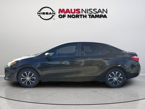 Used 2017 Toyota Corolla LE FWD image 6