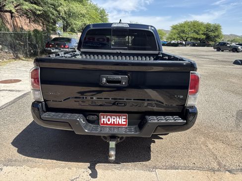Used 2021 Toyota Tacoma Limited w/ Nightshade Package AWD/4WD image 7