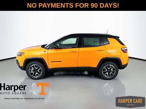 New 2026 Jeep Compass Trailhawk w/ Sun, Sound & Navigation Group AWD/4WD image 10