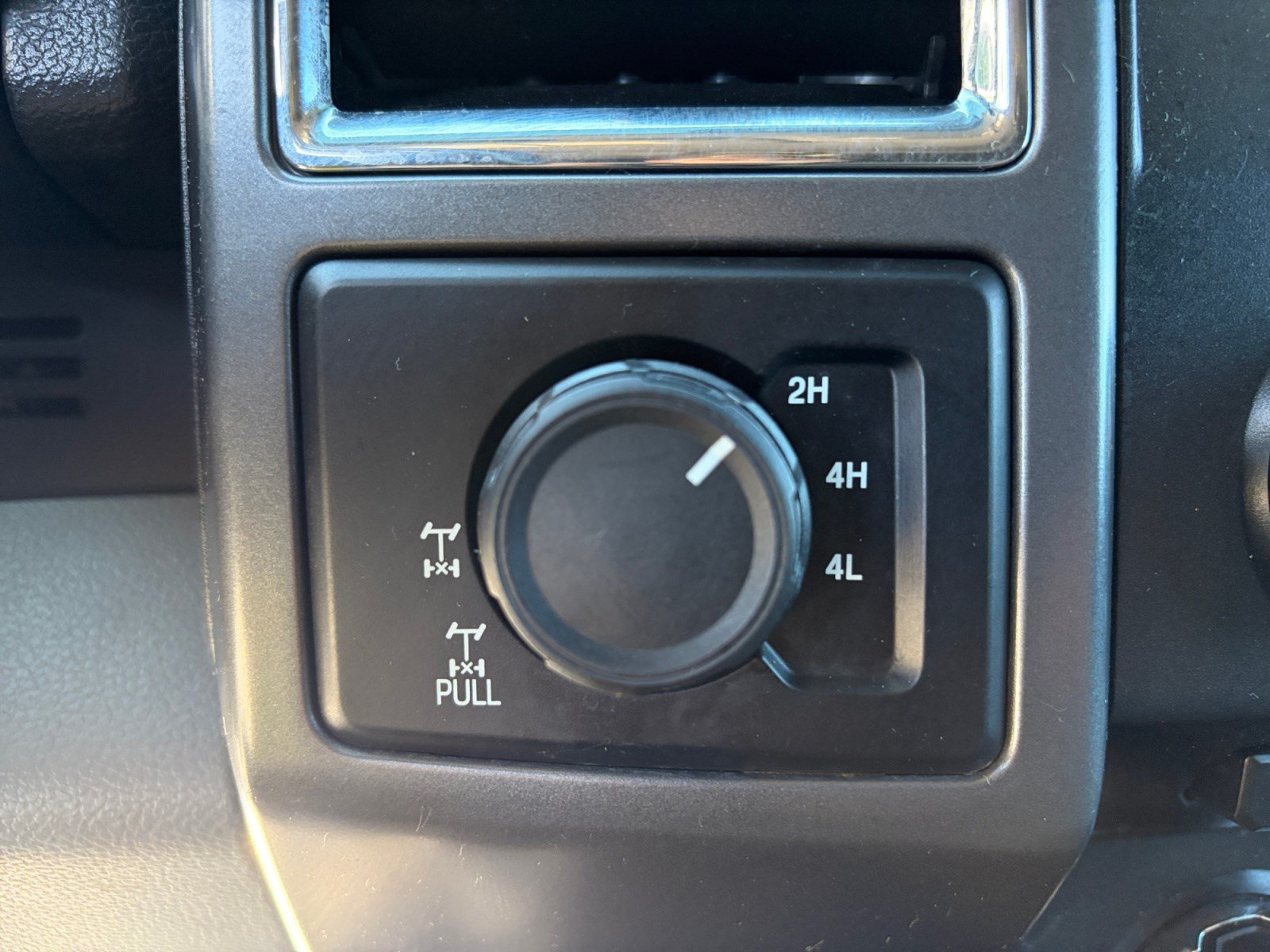 Used 2015 Ford F150 XLT w/ Equipment Group 301A Mid AWD/4WD image 21