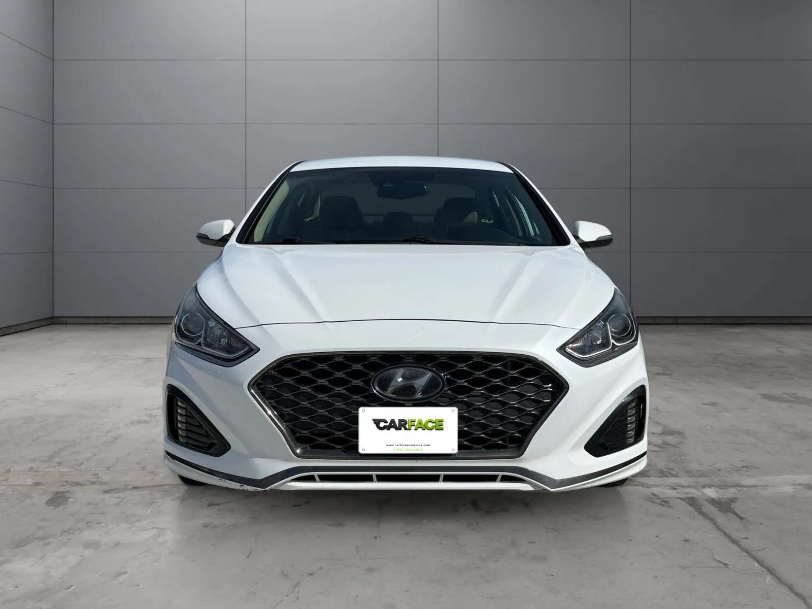Used 2019 Hyundai Sonata SEL w/ Tech Package 02 FWD image 2