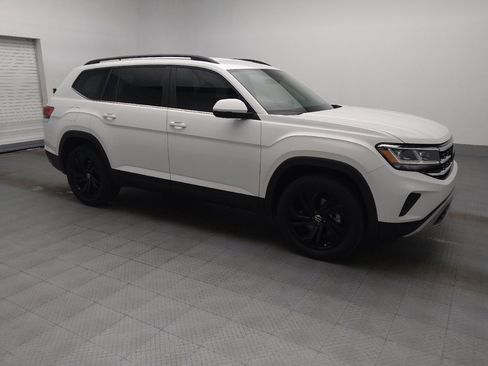 Used 2023 Volkswagen Atlas SE w/ Black Wheel Package FWD image 11