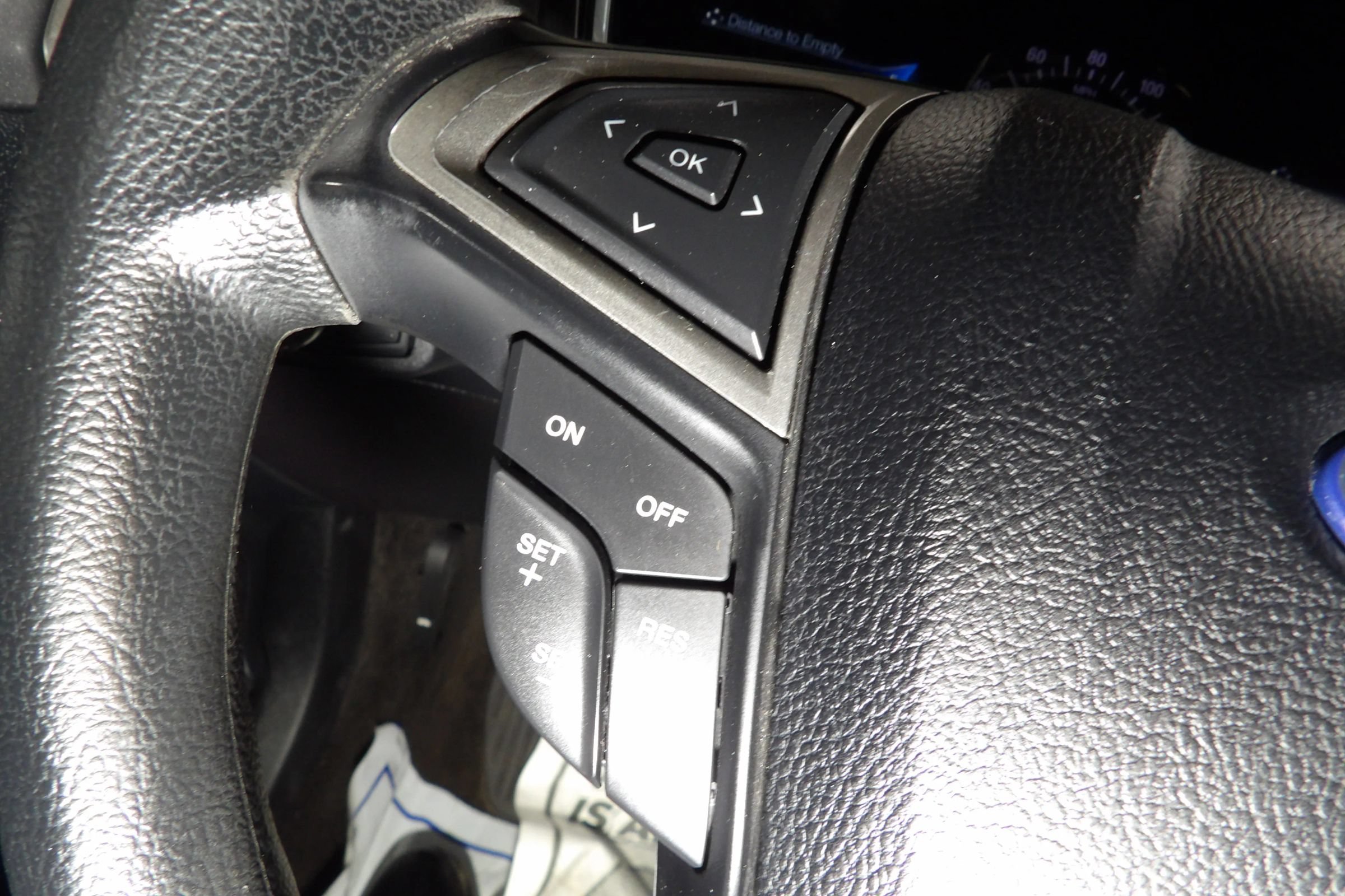 Used 2020 Ford Fusion SE FWD image 16