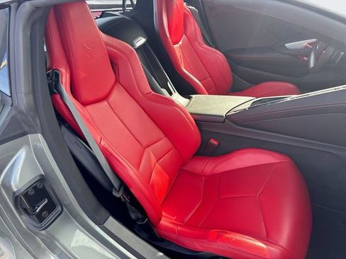 Used 2022 Chevrolet Corvette Stingray Coupe w/ Chrome Exterior Badge Package RWD image 24
