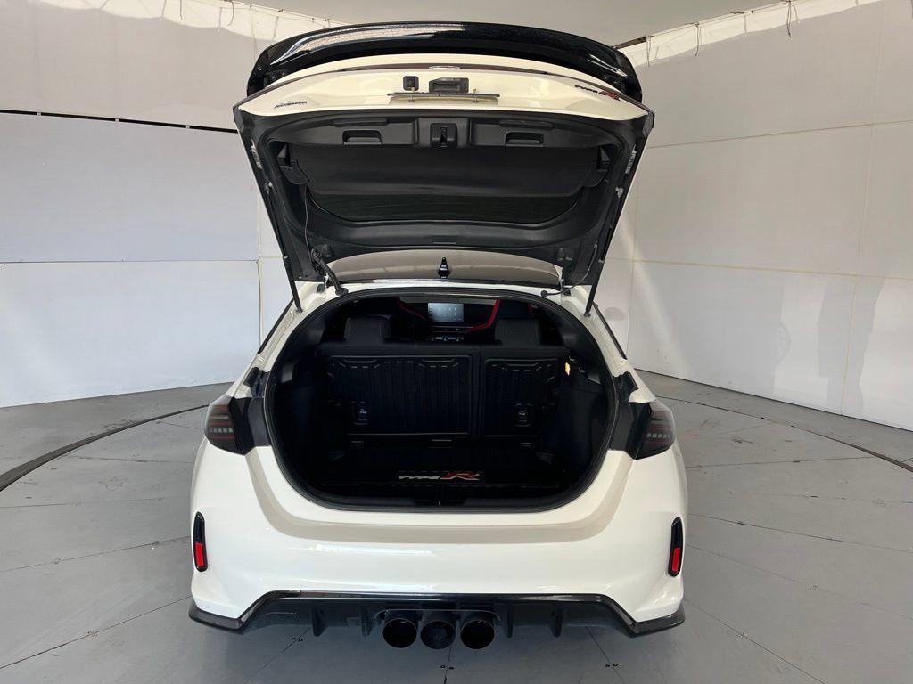 Used 2024 Honda Civic Type R image 13