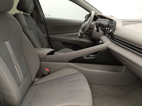 Used 2021 Hyundai Elantra SEL w/ Convenience + Premium Package FWD image 21