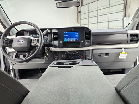 Used 2025 Ford F250 XLT w/ FX4 Off-Road Package AWD/4WD image 49