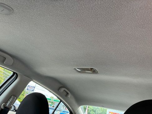 Used 2016 Nissan Versa S FWD image 13
