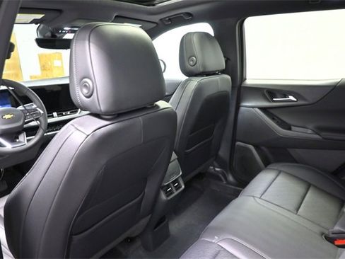 New 2026 Chevrolet Equinox LT w/ Convenience Package II image 12