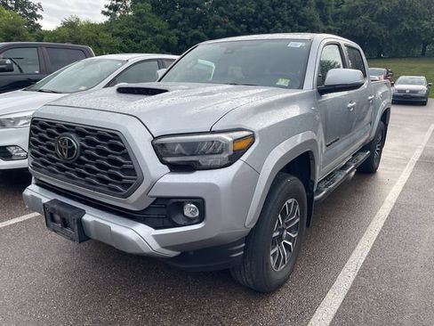 Certified 2023 Toyota Tacoma TRD Sport w/ Technology Package AWD/4WD image 2