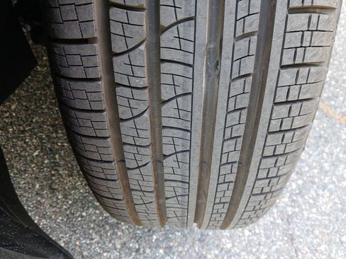 New 2026 Volkswagen Tiguan SE image 27