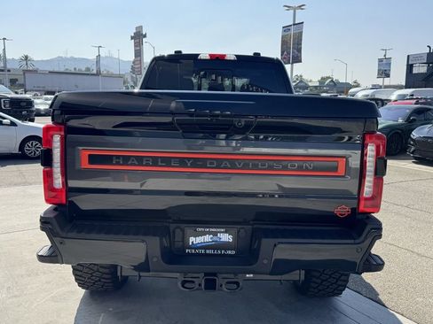 New 2026 Ford F250 Lariat w/ Black Appearance Package AWD/4WD image 9