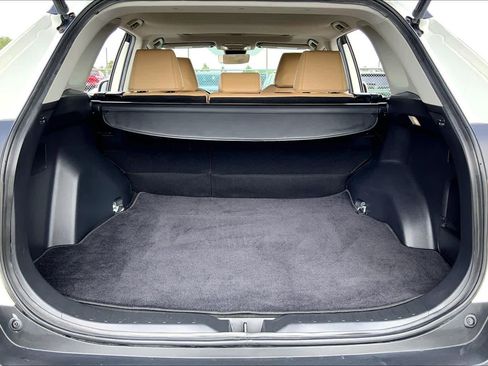 Used 2022 Toyota RAV4 XLE Premium FWD image 34