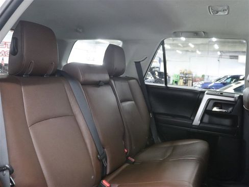 Used 2022 Toyota 4Runner Limited AWD/4WD image 23
