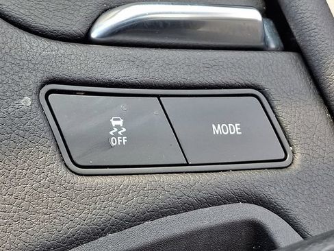 Used 2024 Cadillac XT5 Premium Luxury w/ Technology Package AWD/4WD image 22