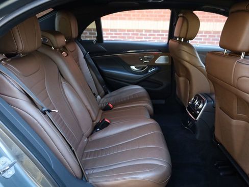 Used 2018 Mercedes-Benz S 560 S 560 4MATIC Sedan image 11