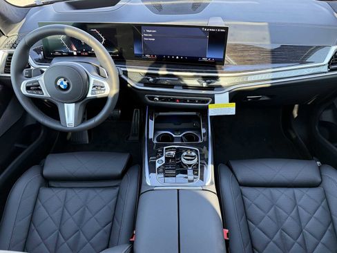 New 2026 BMW X7 xDrive40i w/ Executive Package image 15