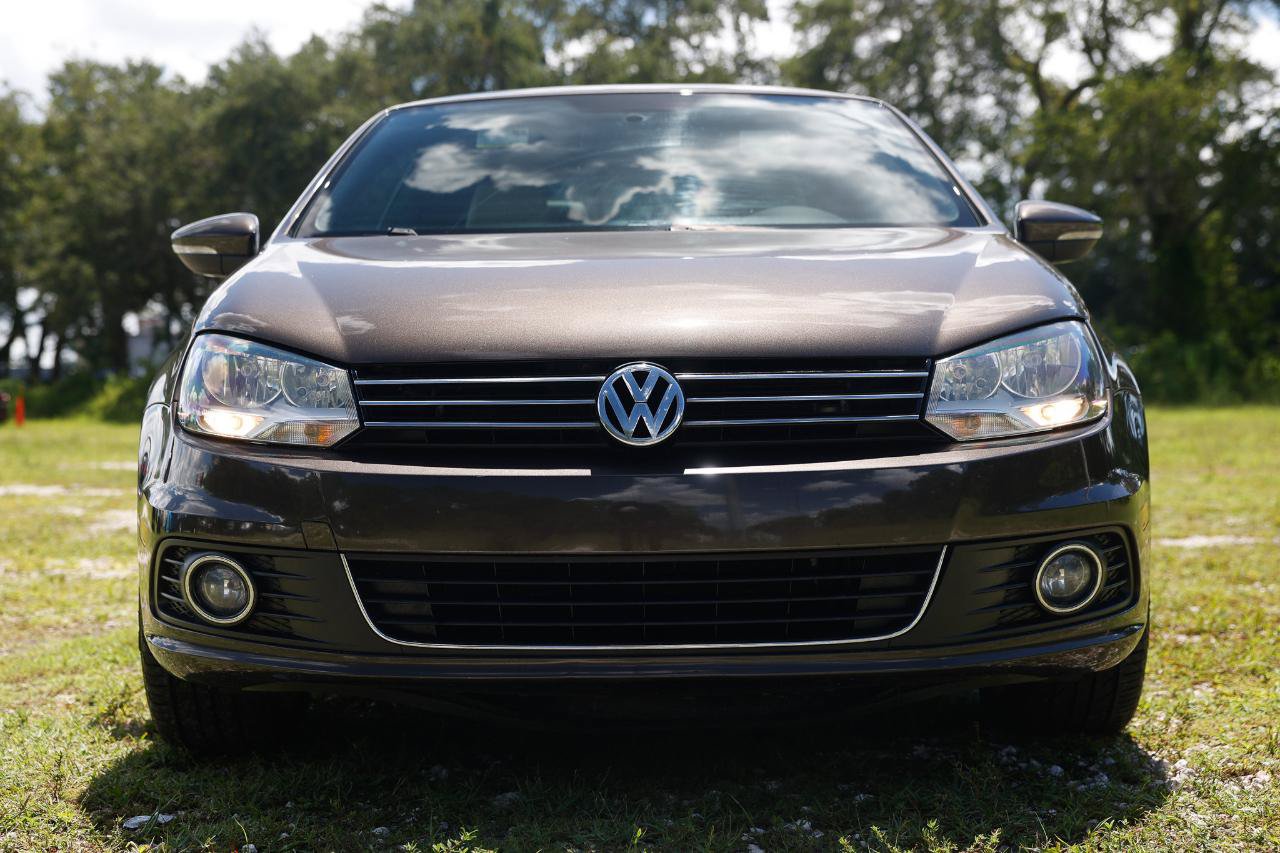 Used 2013 Volkswagen Eos Komfort FWD image 17