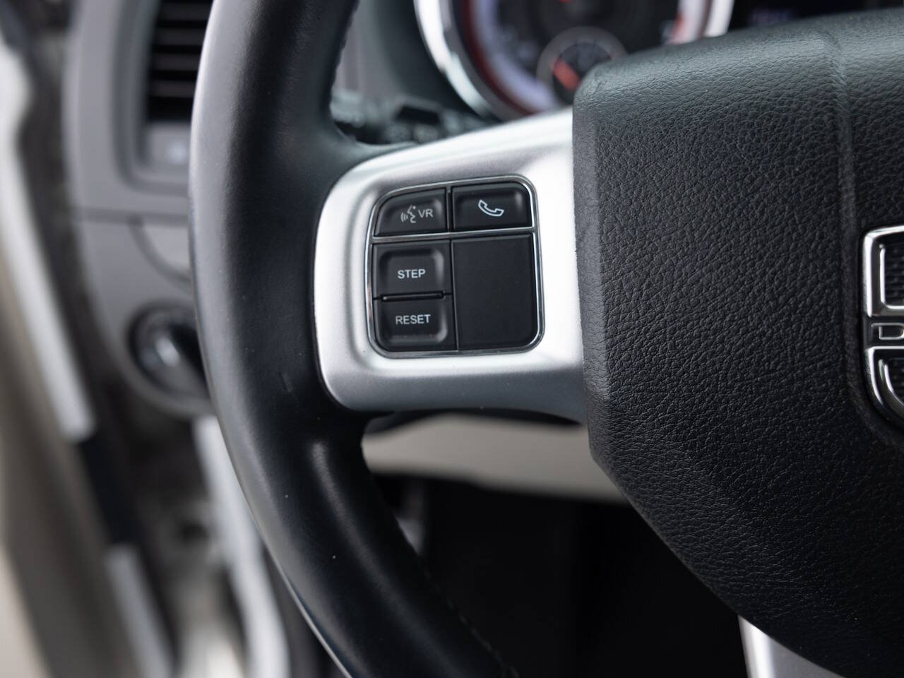 Used 2016 Dodge Grand Caravan SE w/ Quick Order Package 29E SE FWD image 37