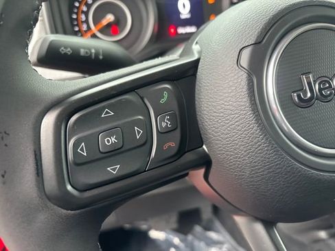 New 2025 Jeep Gladiator Sport image 18