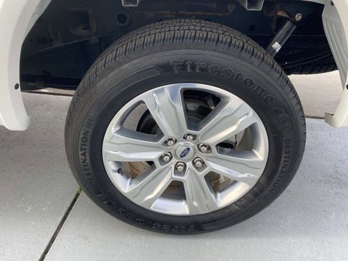 Used 2020 Ford F150 Platinum w/ Equipment Group 701A Luxury image 9