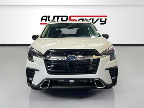 Used 2025 Subaru Ascent Touring AWD/4WD image 2